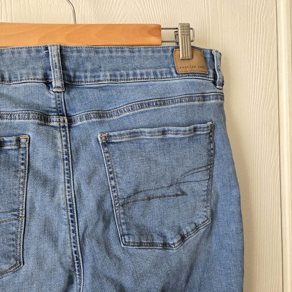 American Eagle Hi-Rise Artist Flare Jeans - Picture 7 of 13